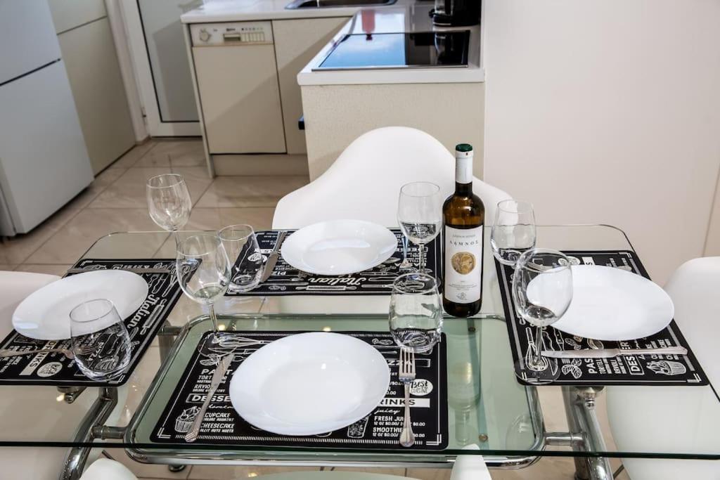 Appartamento Seafront Central Apt In Lavrio Esterno foto
