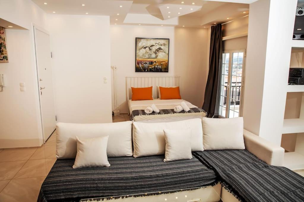 Appartamento Seafront Central Apt In Lavrio Esterno foto
