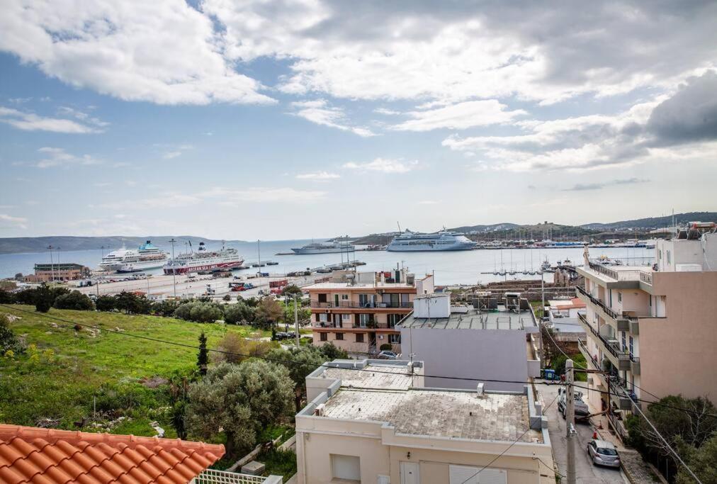 Appartamento Seafront Central Apt In Lavrio Esterno foto