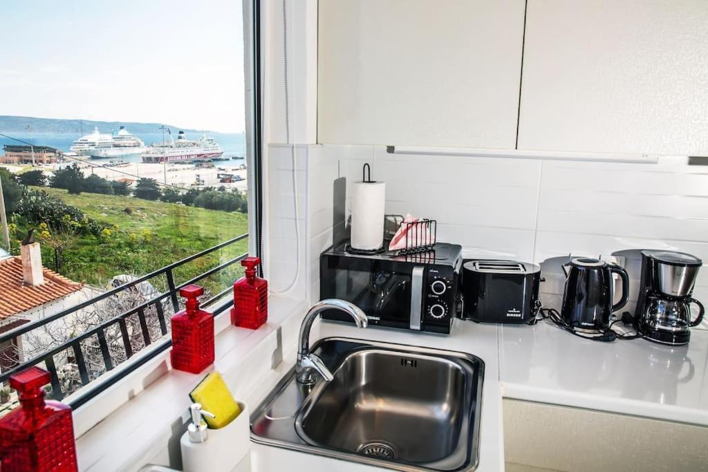 Appartamento Seafront Central Apt In Lavrio Esterno foto